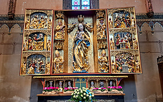 Ołtarz z fromborskiej katedry z czasów Kopernika odrestaurowany